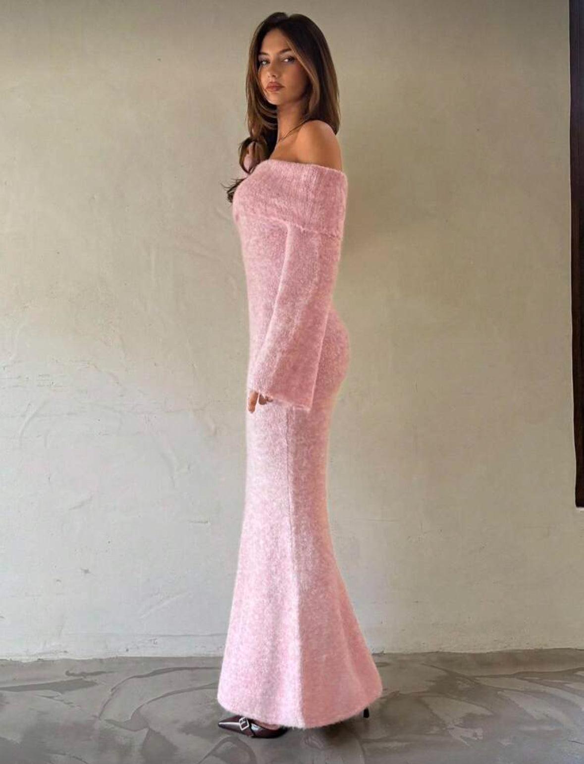 Mila Off-Shoulder Knit Maxi Dress – Blush Pink