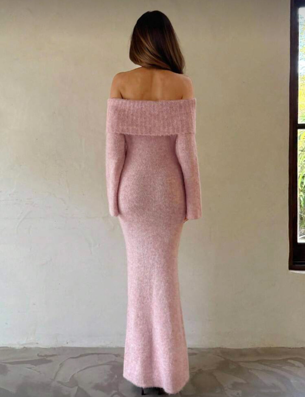 Mila Off-Shoulder Knit Maxi Dress – Blush Pink